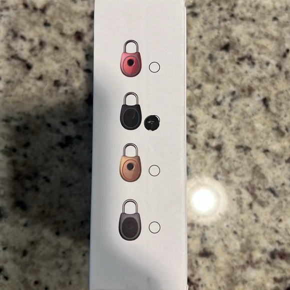 Intelligent Padlock- Fingerprint Biometrics, Keyless - Picture 2 of 9